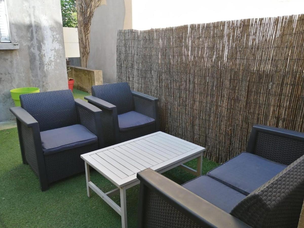 Benfleet 4 Cosy Studio Proche Paris Apartman Romainville Kültér fotó